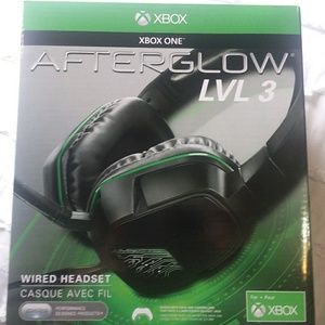 🚨SOLD🚨 Xbox Headset (NWT)